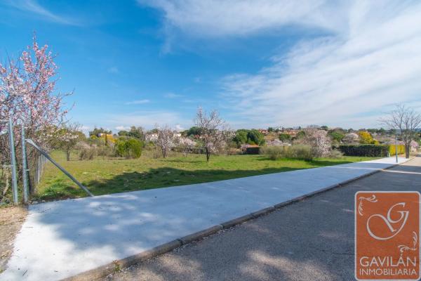 Terreno en calle de la Alondra