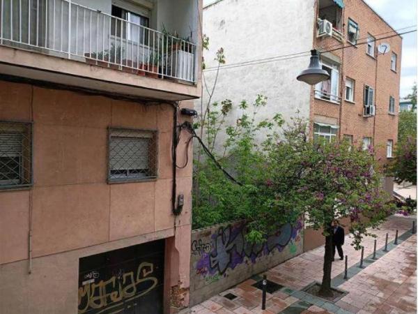 Terreno en calle de Teruel