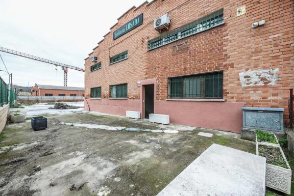 Terreno en calle Jacinto Benavente, 7