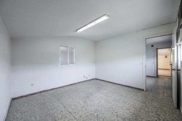 Terreno en calle Jacinto Benavente, 7