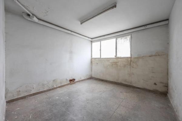 Terreno en calle Jacinto Benavente, 7