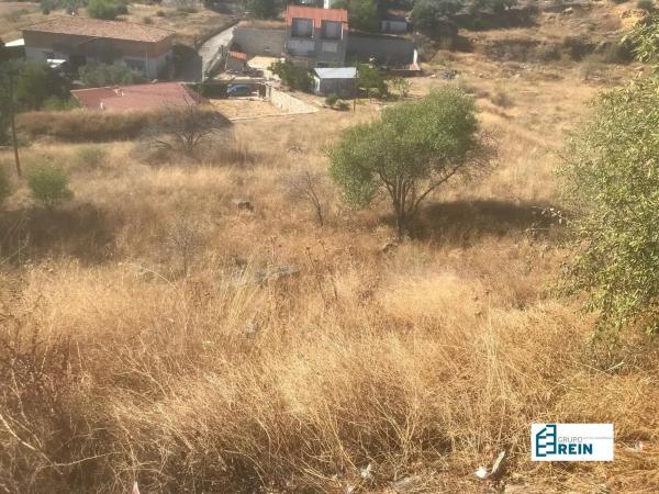 Terreno en carretera del Canal y de las Arrevueltas