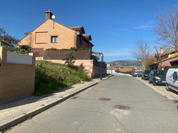 Terreno en calle Pintura