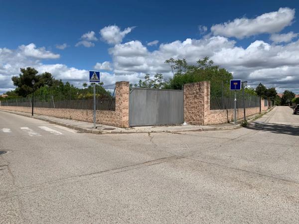 Terreno en calle del Cedro
