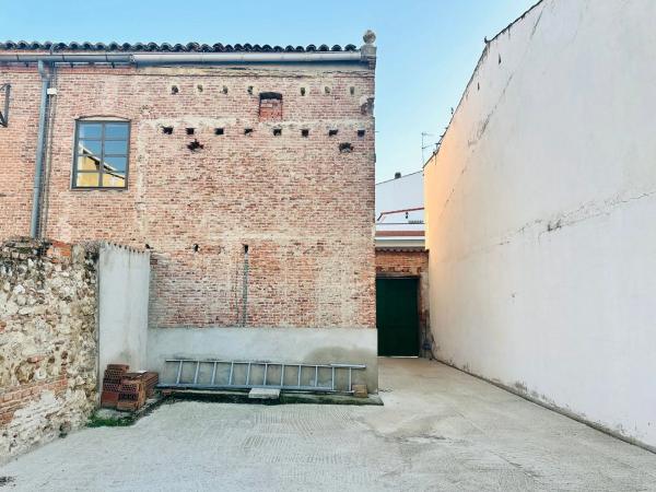 Terreno en calle del Mesón