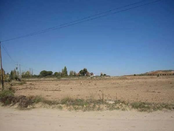Terreno en calle de Cataluña