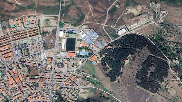 Terreno en calle Fuente del Toro