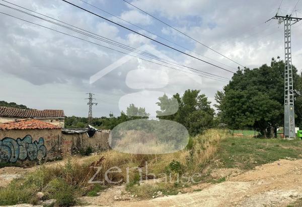 Terreno en calle del Espinar, 28