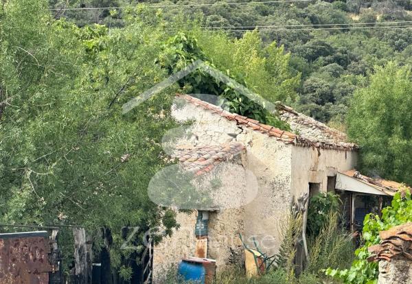 Terreno en calle del Espinar, 28