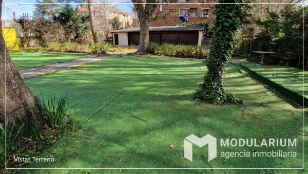 Terreno en travesía de la Iglesia