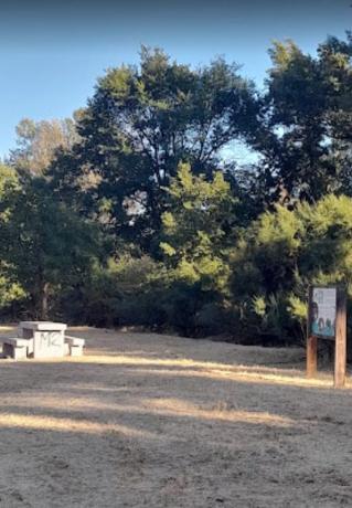 Terreno en calle Jacinto Benavente, 18