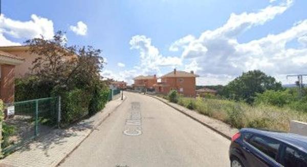 Terreno en calle Miguel Hernandez