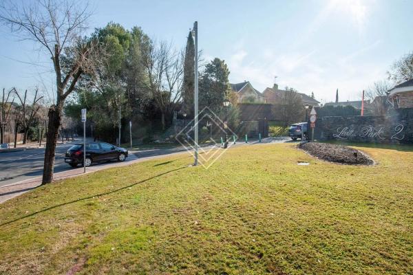 Terreno en La Moraleja urbanización