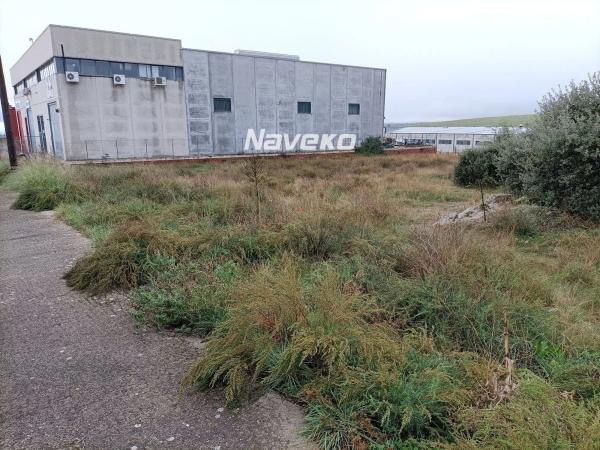 Terreno en calle Plomo