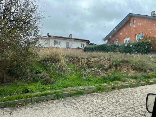 Terreno en calle Antonio Bienvenida, 113