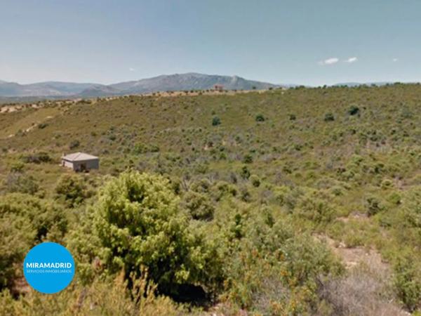 Terreno en calle del Almendro, 5