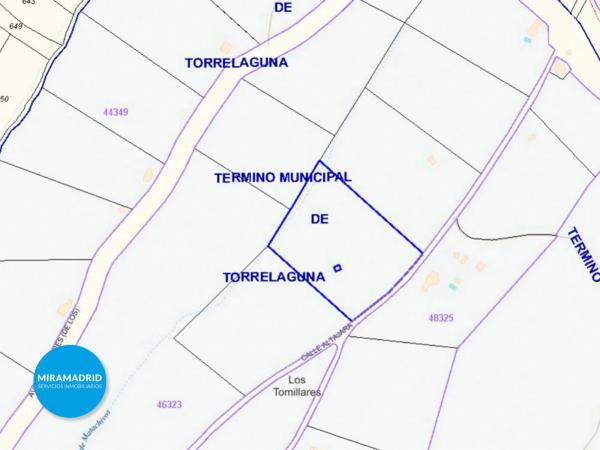 Terreno en calle del Almendro, 5