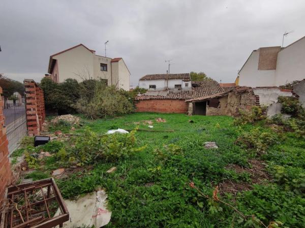 Terreno en calle Constitución, 90