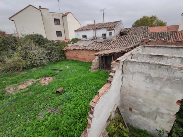 Terreno en calle Constitución, 90