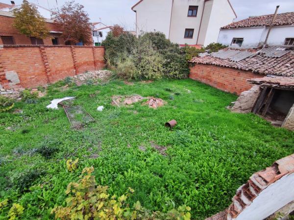 Terreno en calle Constitución, 90