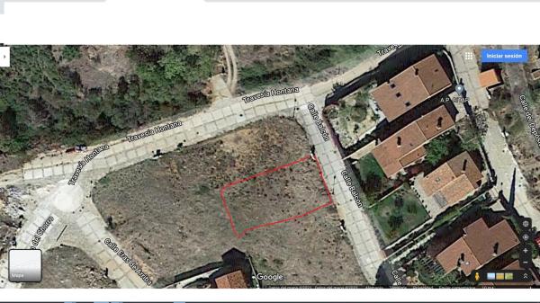 Terreno en calle Balcón, 17