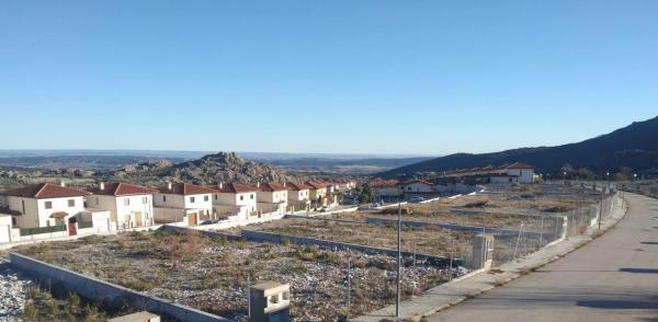 Terreno en calle Peña Rubia, 109
