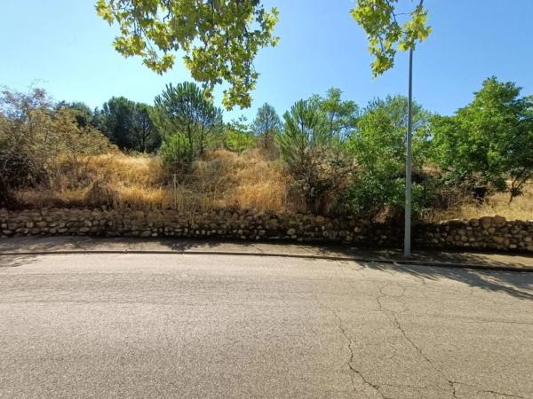 Terreno en calle Madrid