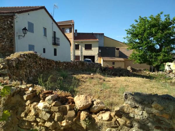 Terreno en calle del Peral, 2