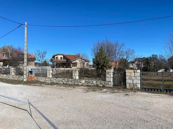 Terreno en calle Redueña, 15