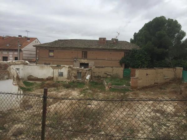 Terreno en calle Presidente Adolfo Suarez, 10 -12