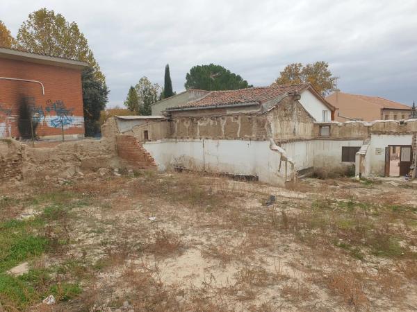 Terreno en calle Presidente Adolfo Suarez, 10 -12