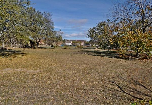 Terreno en calle del Ruiseñor, 4