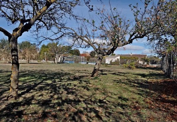 Terreno en calle del Ruiseñor, 4