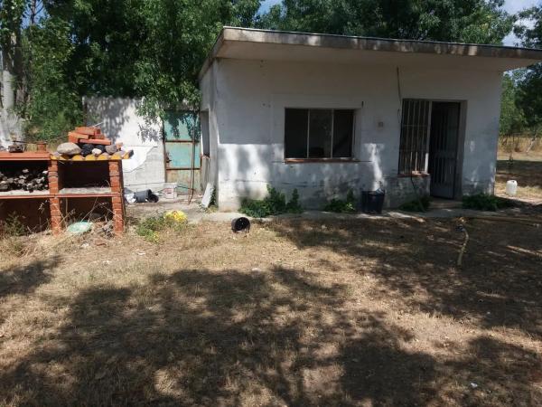 Terreno en Urbanización los Redondos, 75