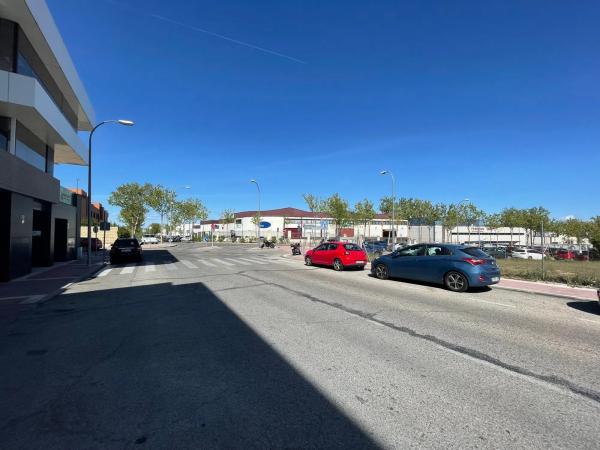 Terreno en calle Moralzarzal s/n