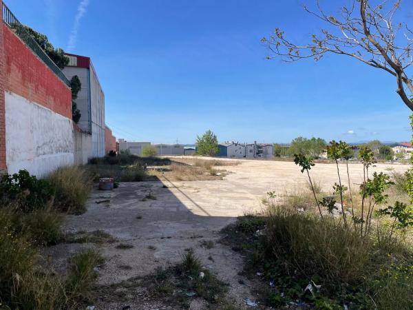 Terreno en calle Moralzarzal s/n