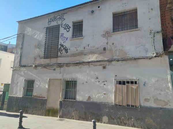 Terreno en calle Colon