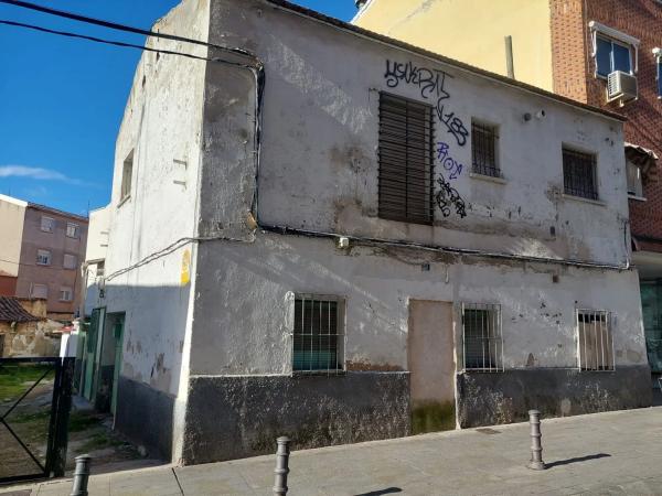 Terreno en calle Colon