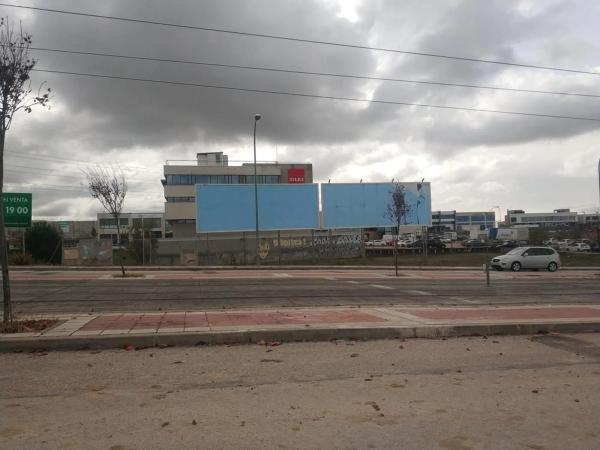 Terreno en avenida del Tranvía
