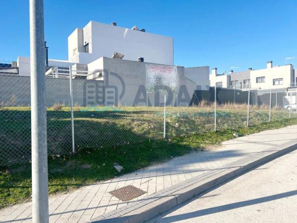 Terreno en calle de Zurbarán