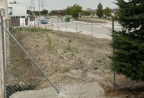 Terreno en calle de Zurbarán, 33