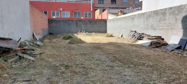 Terreno en calle Fernández Victorio, 21