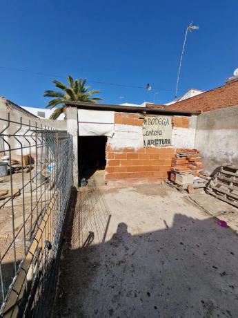 Terreno en calle Cataluna
