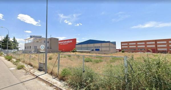 Terreno en calle Marconi, 38