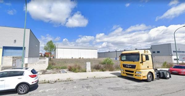 Terreno en calle Trabajo, 5