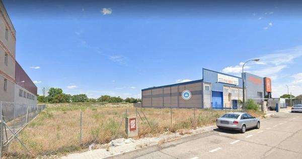 Terreno en calle Marconi, 40