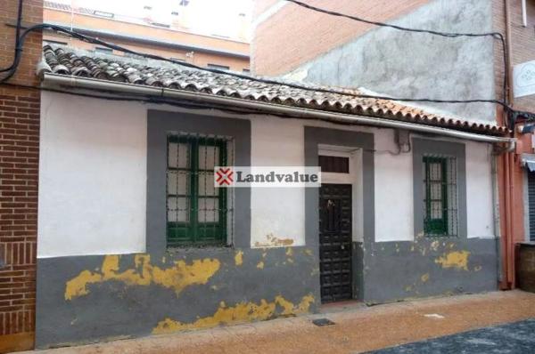 Terreno en calle Velasco, 11