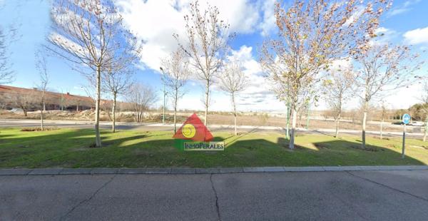 Terreno en calle de Albert Camus, 1 -p