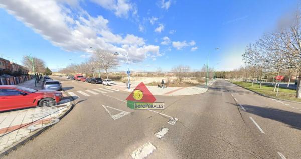 Terreno en calle de Albert Camus, 1 -p