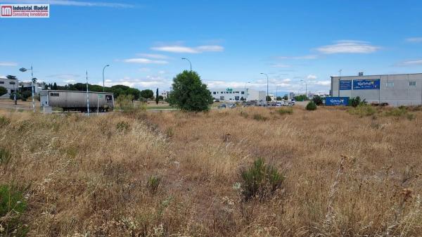Terreno en avenida de la Lealtad